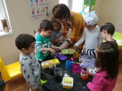 Пролетни празници - ЧДГ Чебурашка - град Варна