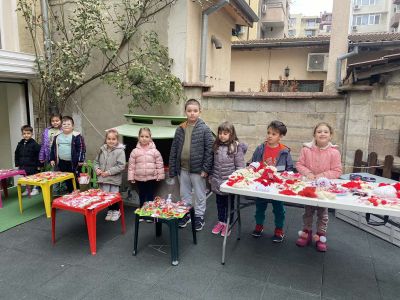 Благотворителен базар за мартеници - ЧДГ Чебурашка - град Варна