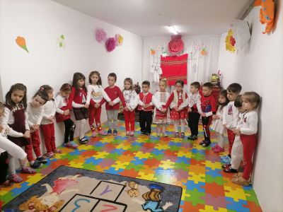 Български народни обичаи и традиции - ЧДГ Чебурашка - град Варна